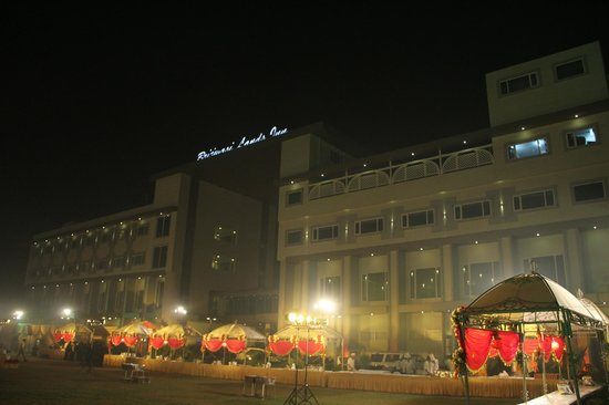 Hotel Brijwasi Lands Inn